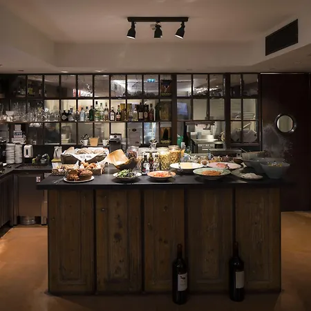 Πανσιόν Almalusa Baixa/chiado 4*