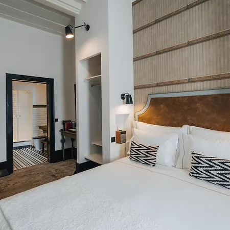 Almalusa Baixa/chiado 4*