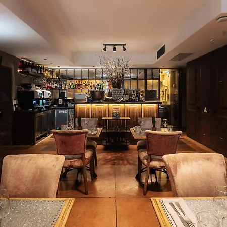 Almalusa Baixa/chiado Konukevi 4*