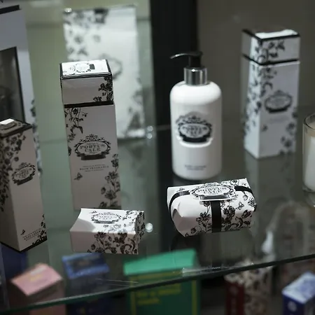 Guest house Almalusa Baixa Chiado 4*