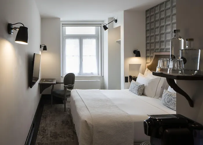 Almalusa Baixa/chiado בית הארחה ליסבון